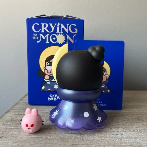 POPMART CRYBABY Crying to the Moon - Half Moon Figurine - Picture 2 of 5